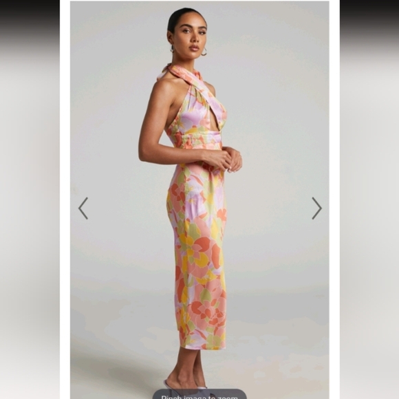 RUNAWAY THE LABEL MINDY MIDI DRESS in Sage Sz M - Picture 1 of 13